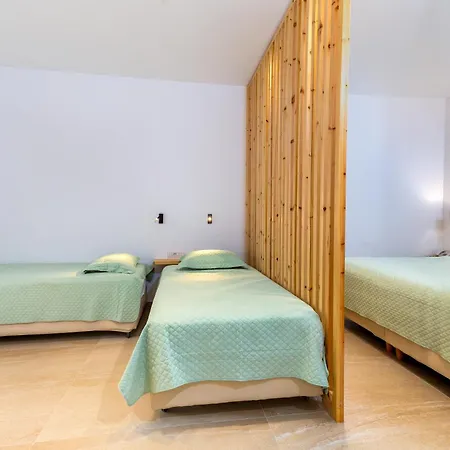 Pyrgaki Otel 4*